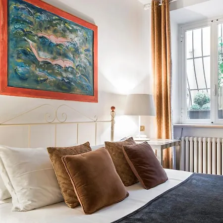 Apartment Pantheon View Experience Rome