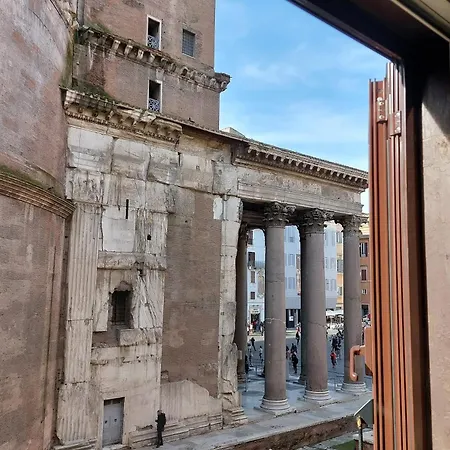Apartment Pantheon View Experience